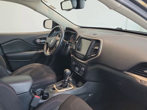 Used 2016 Jeep Cherokee 75th Anniversary image 18