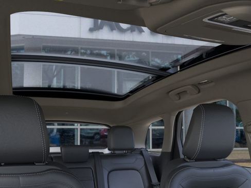 New 2026 Lincoln Corsair Premiere image 22