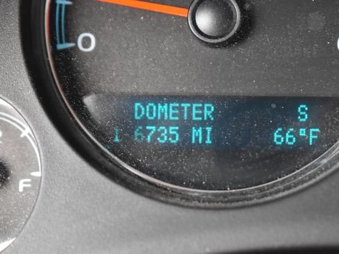 Used 2011 GMC Yukon XL SLT w/ SLT-2 Equipment Package AWD/4WD image 31