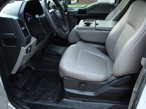Used 2019 Ford F250 XL w/ Power Equipment Group RWD image 19