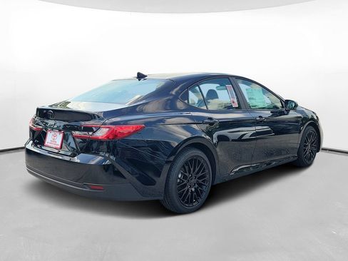 New 2026 Toyota Camry LE w/ Convenience Package FWD image 4