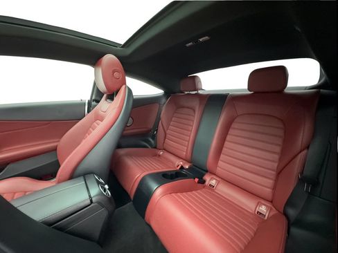 Used 2018 Mercedes-Benz C 300 Coupe image 21