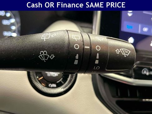 Certified 2023 Jeep Compass Limited w/ Sun and Sound Group AWD/4WD image 24