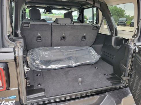 Used 2025 Jeep Wrangler Unlimited Sport S 4xe AWD/4WD image 8