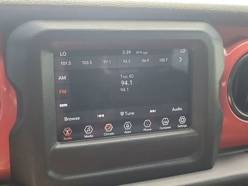 Used 2018 Jeep Wrangler Unlimited Sport S AWD/4WD image 24