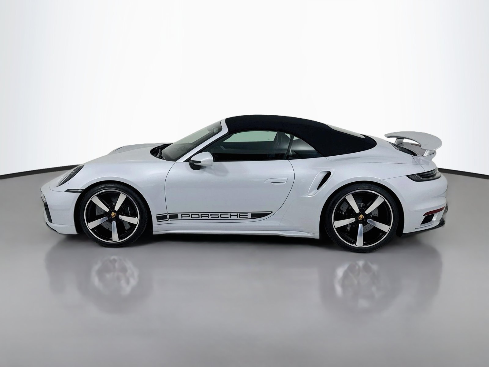 Used 2023 Porsche 911 Turbo S AWD/4WD image 4