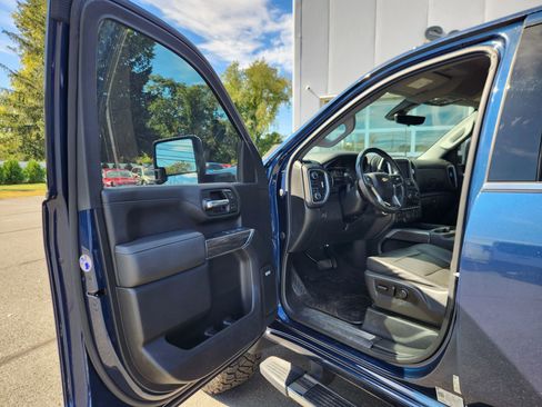 Used 2020 Chevrolet Silverado 2500 LTZ w/ LTZ Plus Package image 26