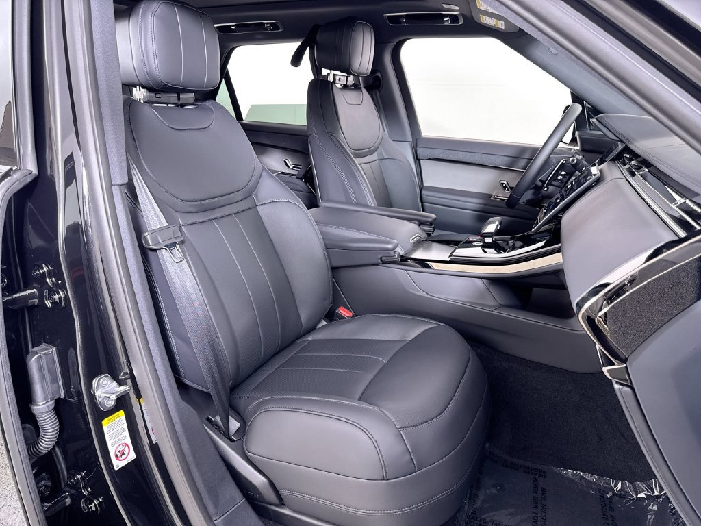 New 2027 Land Rover Range Rover Sport SE AWD/4WD image 22