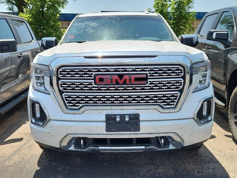 Used 2021 GMC Sierra 1500 Denali w/ Driver Alert Package II AWD/4WD image 2