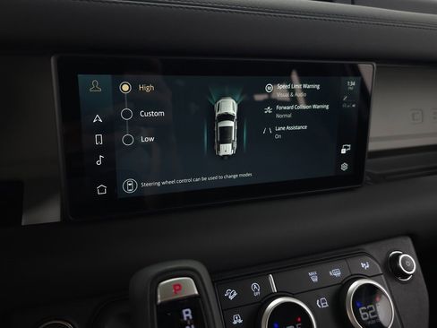 Used 2024 Land Rover Defender 110 S image 25