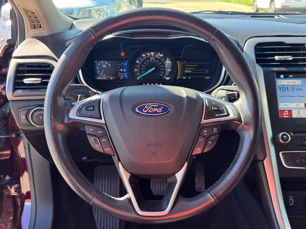 Used 2017 Ford Fusion SE w/ Fusion SE Technology Package FWD image 14