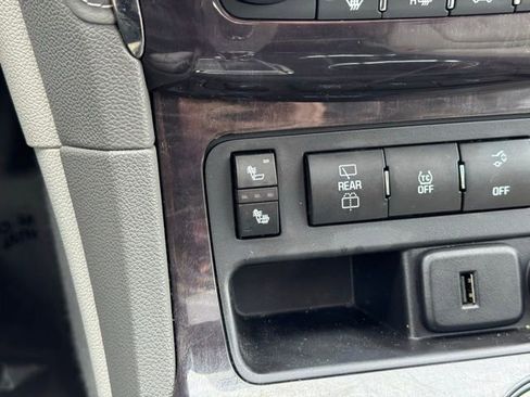 Used 2016 Buick Enclave Leather image 17