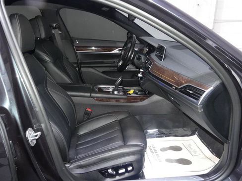 Used 2019 BMW 740i xDrive w/ M Sport Package AWD/4WD image 23