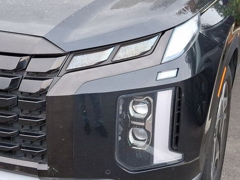 Certified 2023 Hyundai Palisade Limited w/ Cargo Package image 4