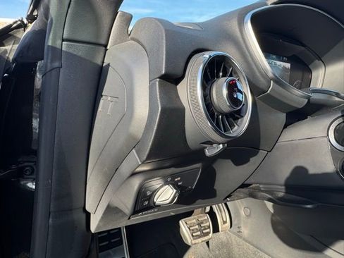 Certified 2022 Audi TT 2.0T image 19
