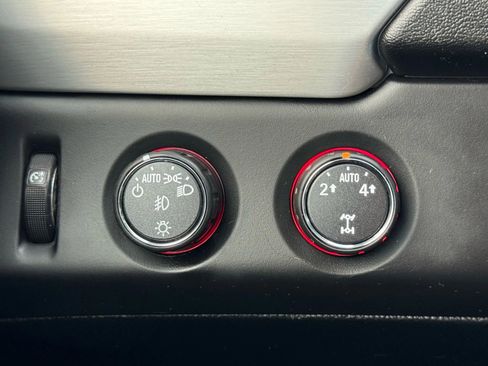 Used 2015 GMC Yukon XL SLT w/ Open Road Package image 39