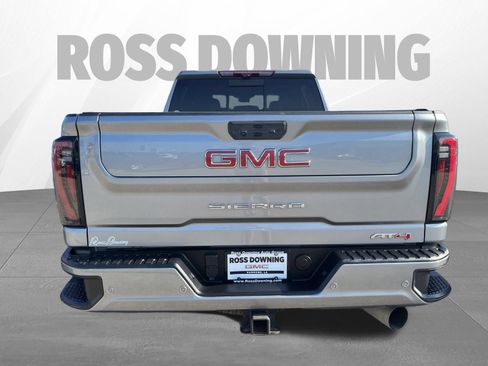 Used 2024 GMC Sierra 2500 AT4 w/ AT4 Premium Plus Package AWD/4WD image 5