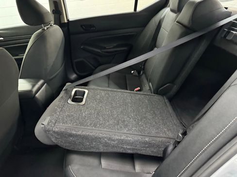 Used 2024 Nissan Altima 2.5 SV image 28