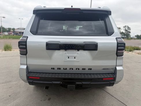 Used 2026 Toyota 4Runner Platinum AWD/4WD image 6