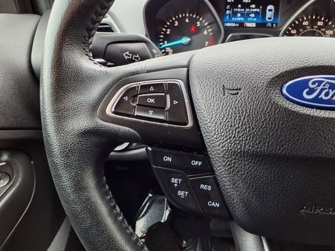 Used 2019 Ford Escape SEL image 21