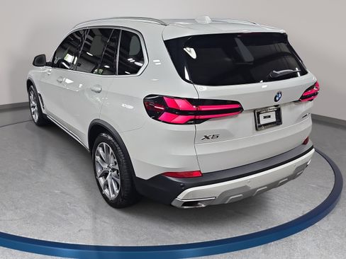 Used 2026 BMW X5 xDrive40i w/ Climate Comfort Package AWD/4WD image 8