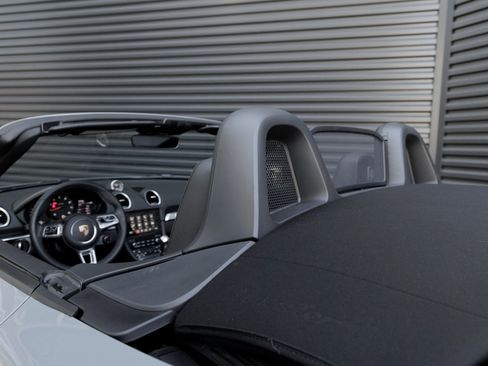 Used 2025 Porsche 718 Boxster image 15