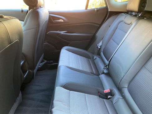 Used 2025 Chevrolet Trax LT w/ Driver Confidence Package image 33