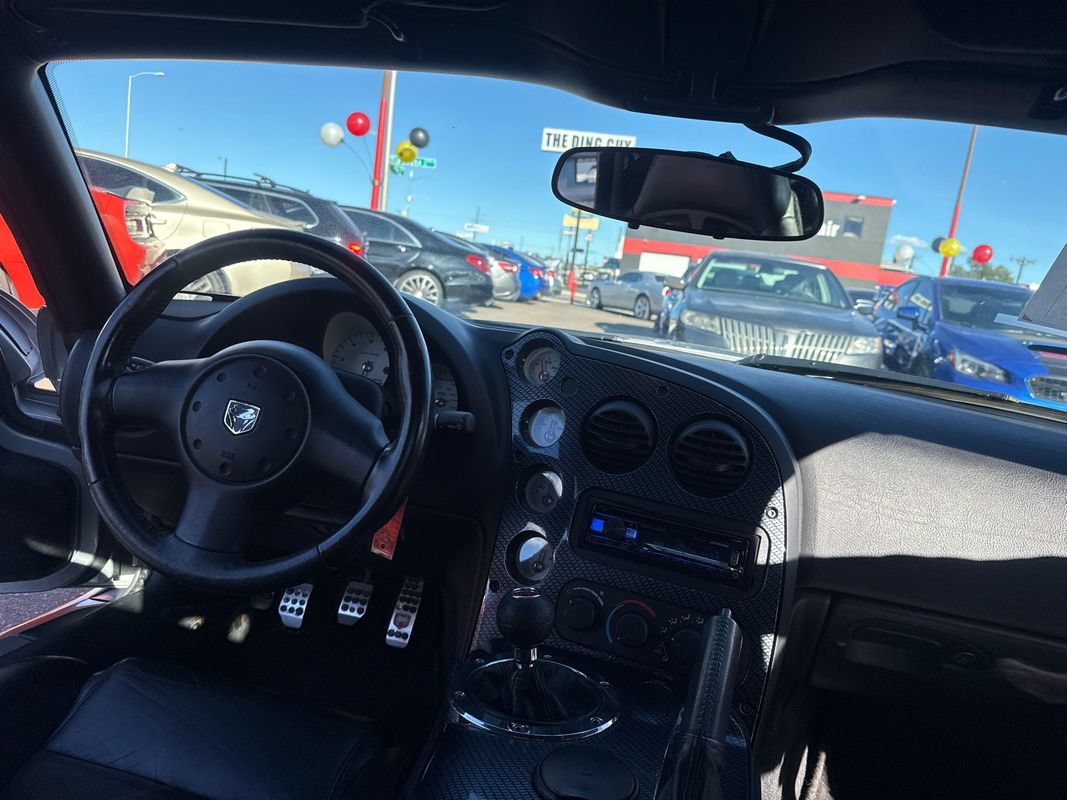 Used 2004 Dodge Viper SRT-10 RWD image 21