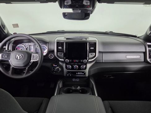New 2026 RAM 1500 4x4 Crew Cab image 30