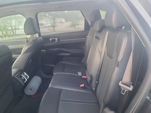 Used 2025 Kia Sorento S w/ Panoramic Sunroof Package AWD/4WD image 5