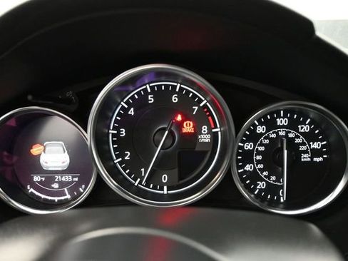 Used 2020 MAZDA MX-5 Miata Grand Touring RWD image 9