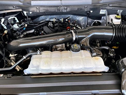 Certified 2025 Ford F150 XLT w/ Equipment Group 301A Standard image 9