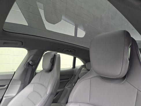 Certified 2021 Porsche Taycan 4 Cross Turismo image 13