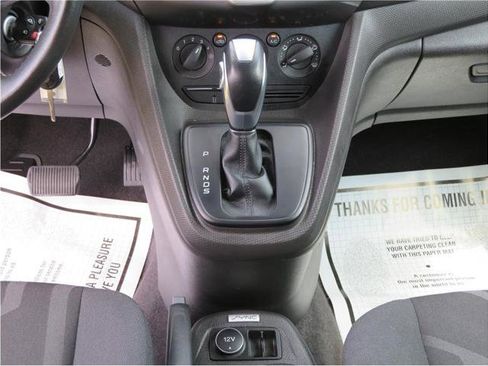 Used 2016 Ford Transit Connect XLT image 8