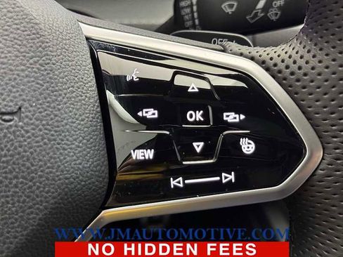 Used 2022 Volkswagen GTI SE image 43