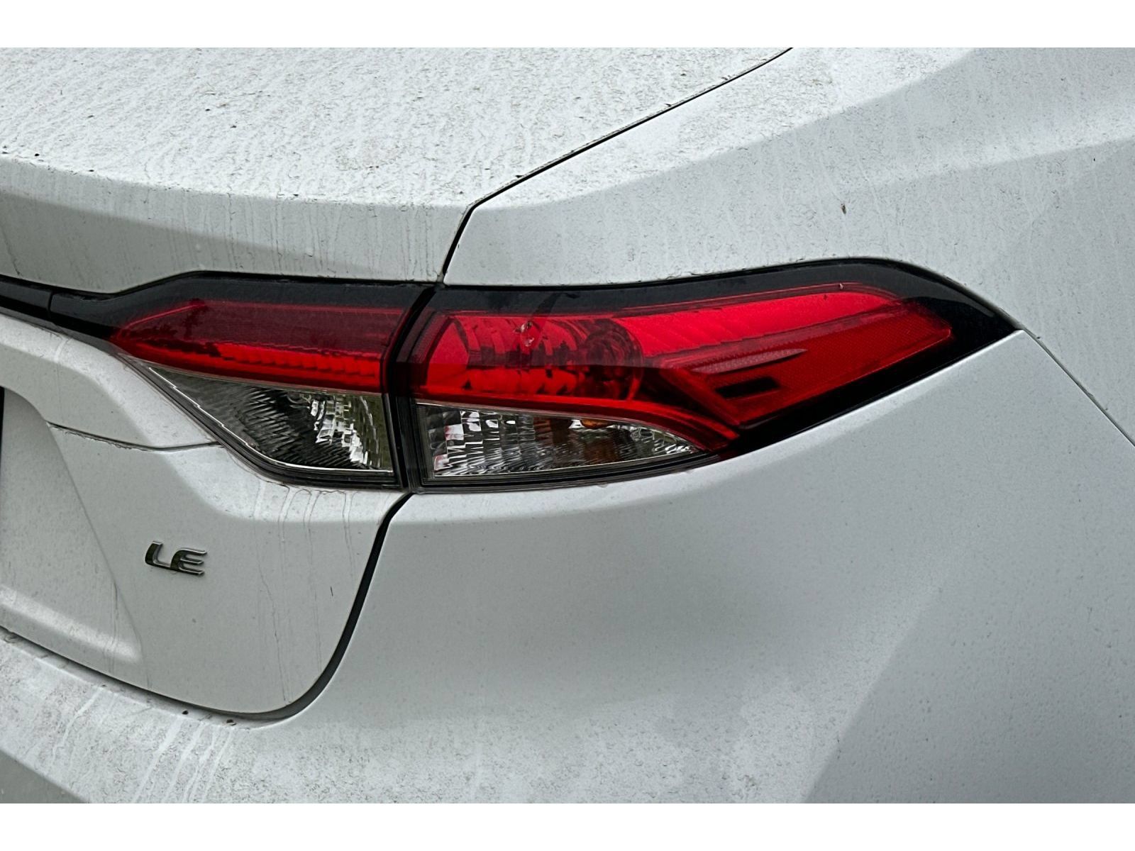Used 2022 Toyota Corolla LE FWD image 7