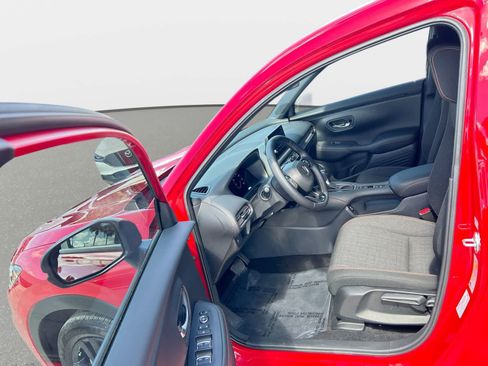 Certified 2026 Honda HR-V Sport image 10