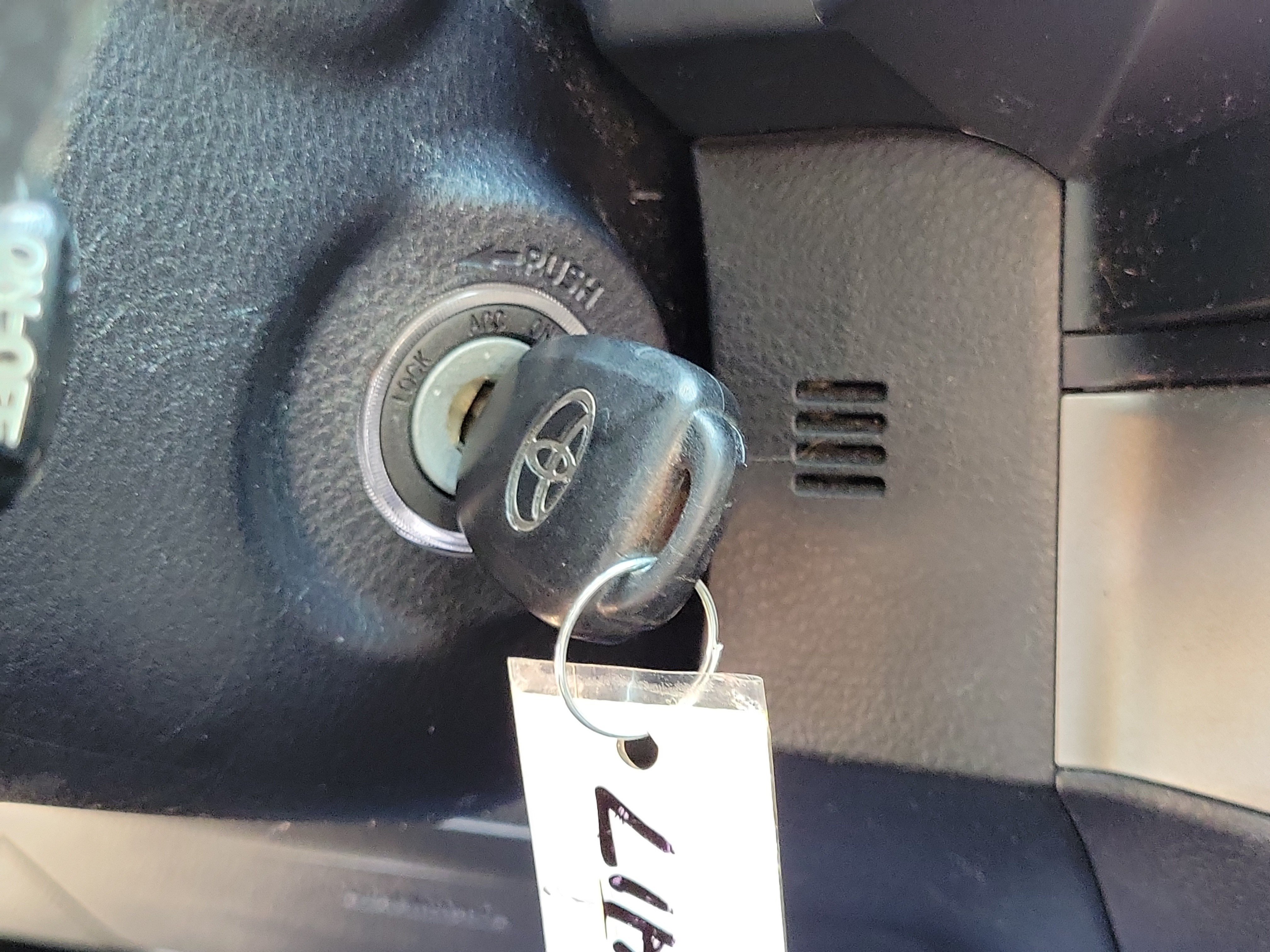 Used 2022 Toyota Tacoma SR5 w/ SR5 Appearance Package (SM) AWD/4WD image 23