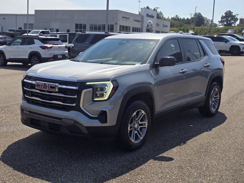 Used 2025 GMC Terrain Elevation AWD/4WD image 1
