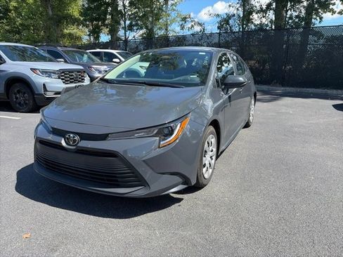 Used 2026 Toyota Corolla LE FWD image 1