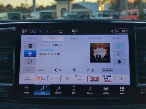 New 2026 Chrysler Pacifica Limited image 18