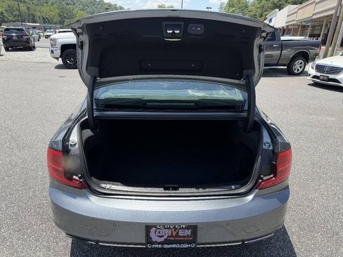 Used 2018 Volvo S90 T6 Inscription w/ Convenience Package AWD/4WD image 21