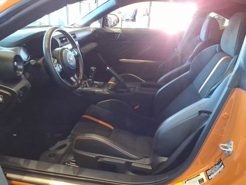 Used 2023 Toyota GR86 10th Anniversary SE image 9