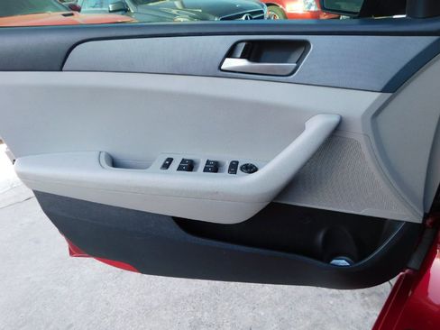 Used 2018 Hyundai Sonata SE image 26