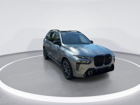 Used 2024 BMW X7 M60i AWD/4WD image 2