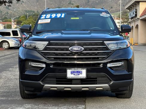 Certified 2022 Ford Explorer XLT w/ Equipment Group 202A image 10