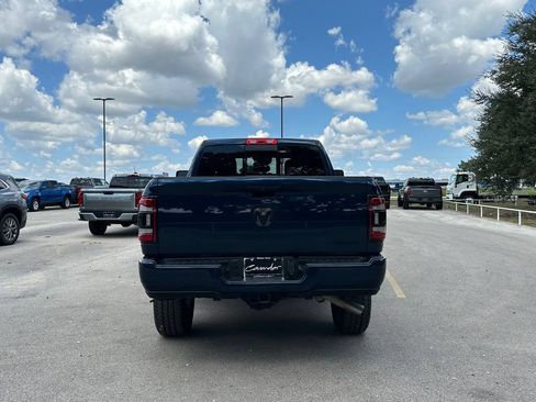 Used 2024 RAM 2500 Big Horn w/ Night Edition AWD/4WD image 6