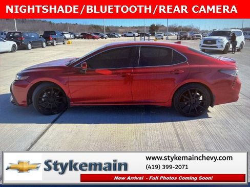 Used 2022 Toyota Camry SE w/ Convenience Package image 4