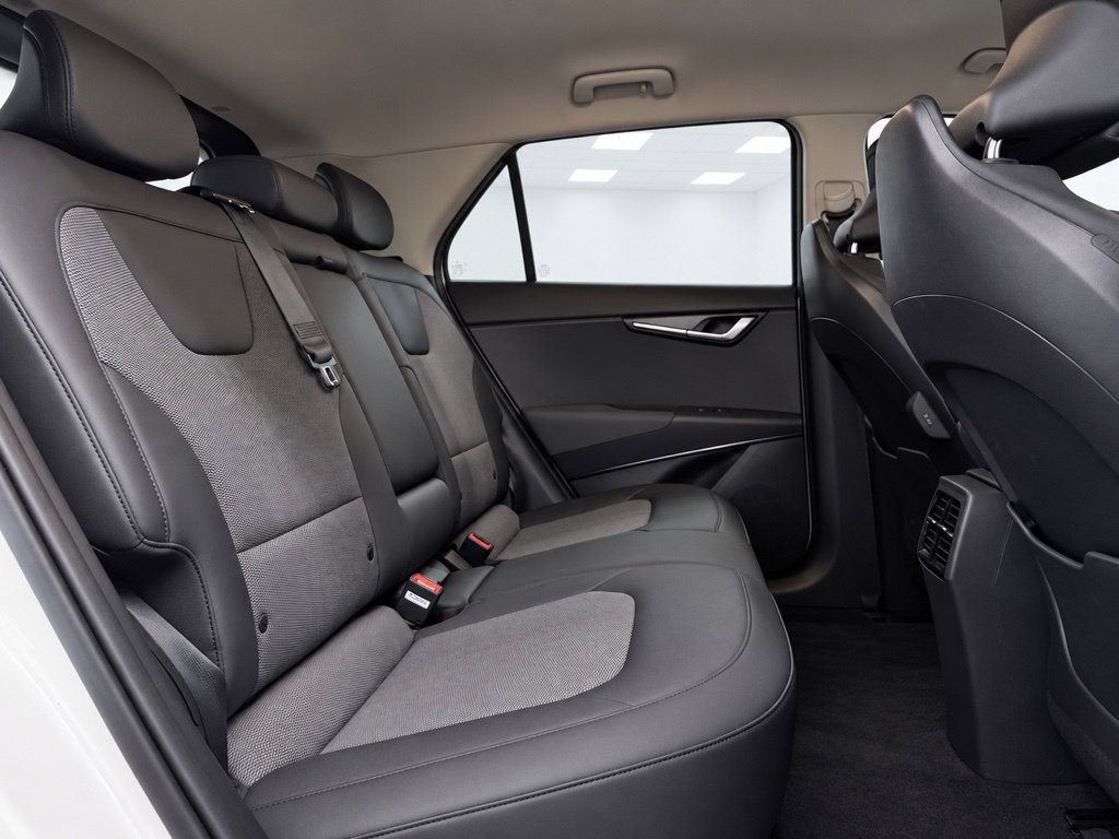 Used 2023 Kia Niro Wind w/ Wind Preserve Package FWD image 18