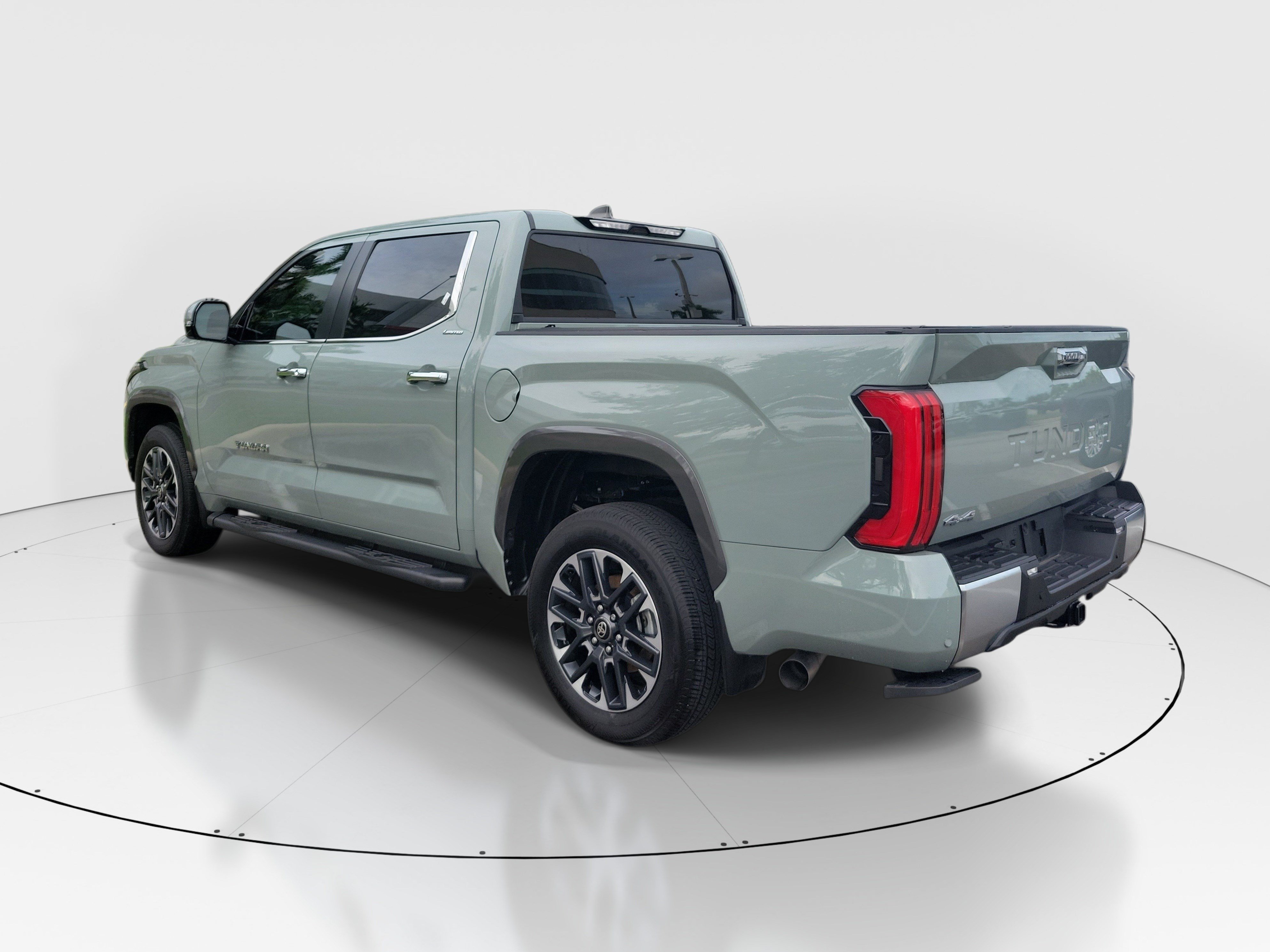Certified 2025 Toyota Tundra Limited AWD/4WD image 5